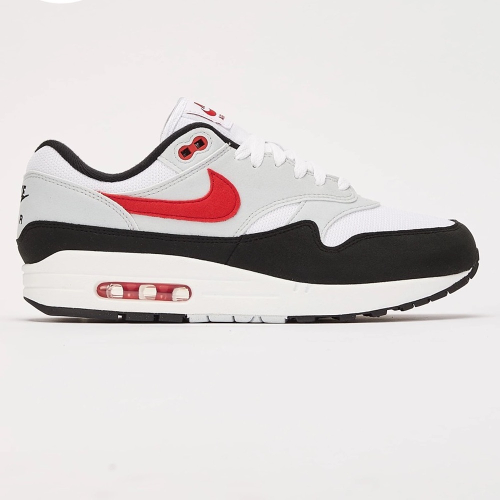 NIKE AIR MAX 1